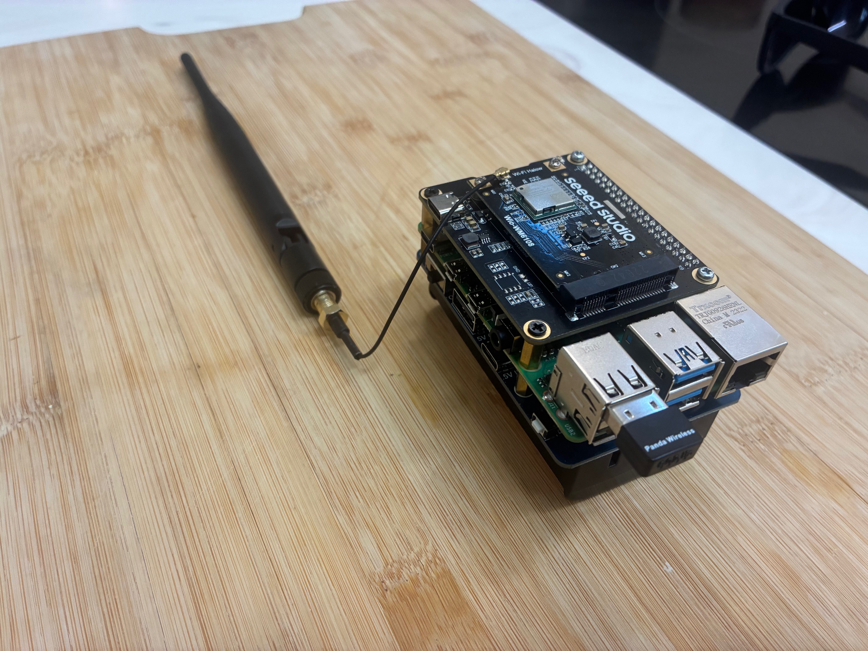 Raspberry Pi에 장착된 HaLow 라디오